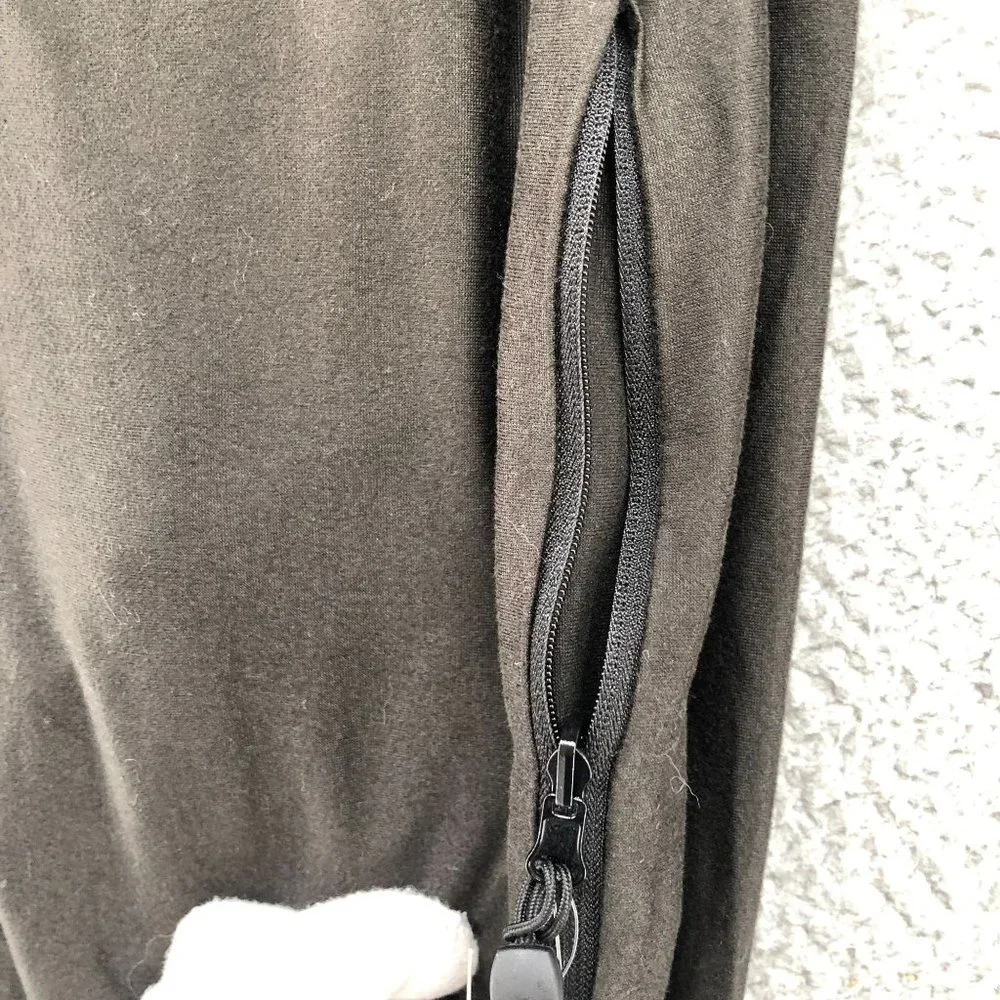 NWT Beyond Yoga Infinity Scarf Black Zip Pocket Active Travel‎ Zip Pocket